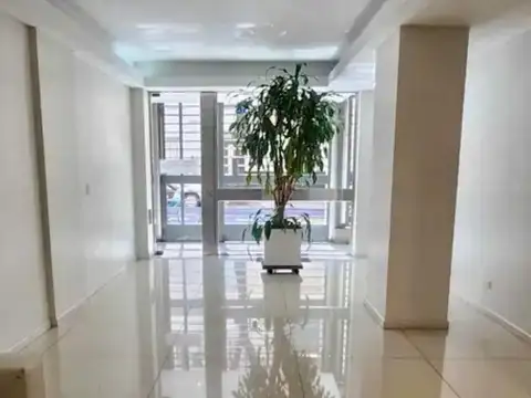 Avenida Carlos Calvo 1500, Piso 6