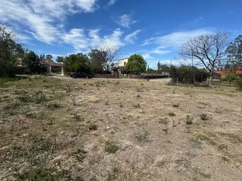 Terreno en Venta en Zona Centro, USD 180.000