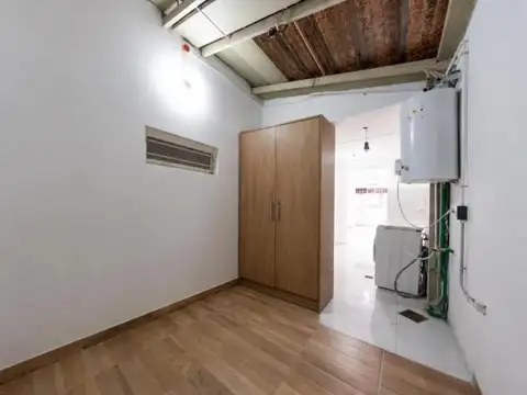 Venta departamento tres ambientes en Almagro