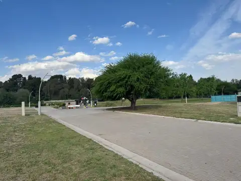 Terreno en Venta en Juana Koslay, USD 45.000