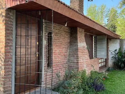 Quinta 4 Ambientes En Venta - Francisco Alvarez, Moreno