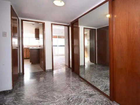 Departamento en Alquiler de 4 ambientes