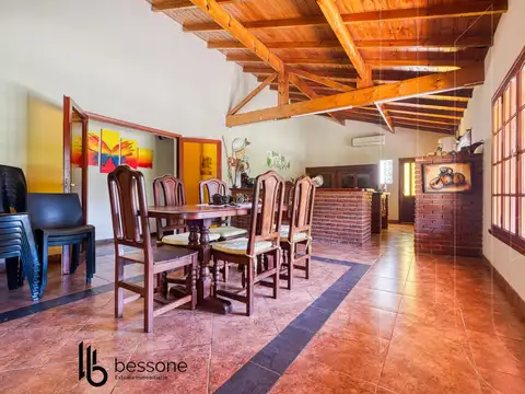 Casa en Venta con 1 cochera