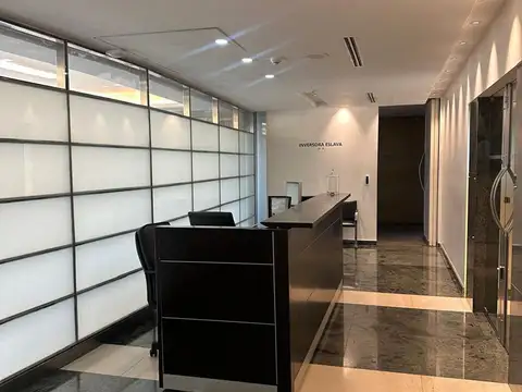 Oficina en Venta con 10 cocheras