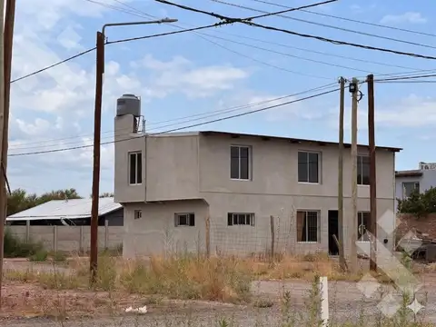 En venta | Casa a terminar |  B. Bardas del sol, Plottier