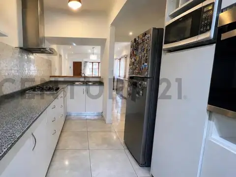 Casa en Venta en Los Troncos, USD 320.000