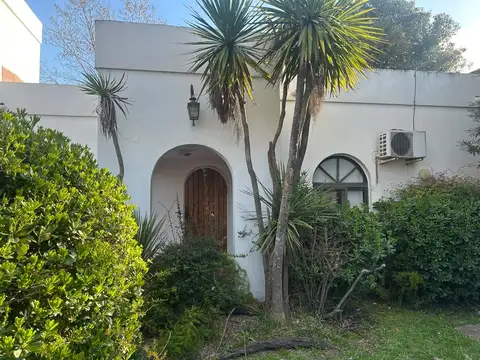 CASA 4 AMBIENTES EN VENTA EN VENADO 1 CANNING