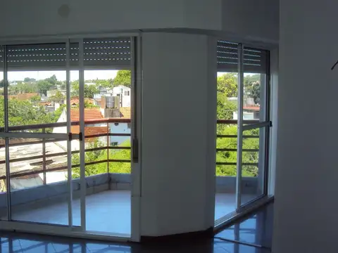 Yatay 600, Piso 4