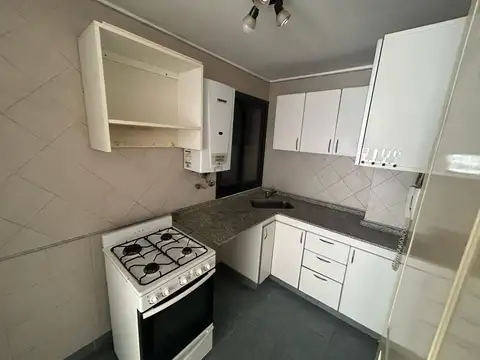 Alquilo Depto Dos Dor con Balcon, Ituzaingo 585