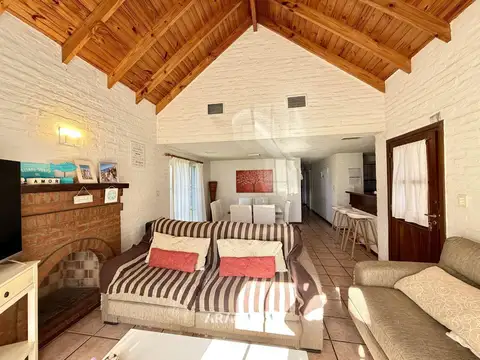 Casa en Venta en Campos de Echeverria - Canning