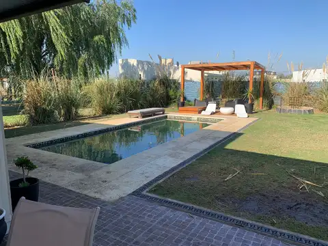 Venta Casa 4 ambientes · Pileta · Maschwitz · Escobar