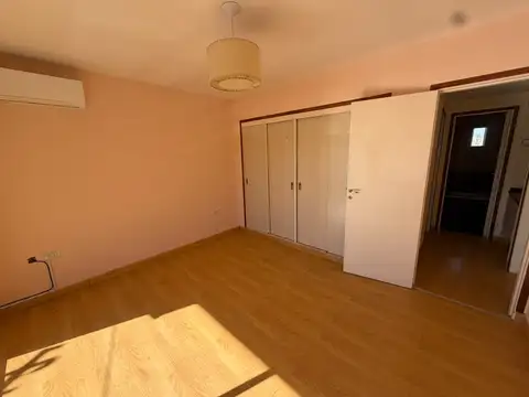 Depto Tipo Casa 4 ambientes con 1 baño