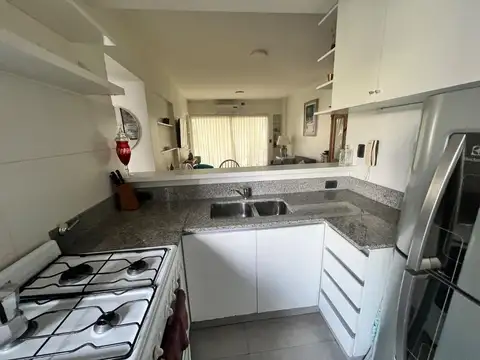 Departamento 3 ambientes con 2 baños