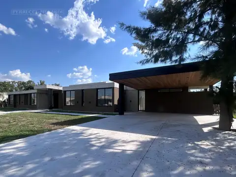 Casa en Venta de 5 dormitorios