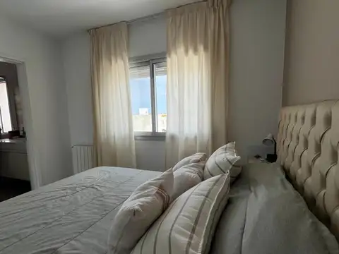 Casa 6 ambientes con 3 baños