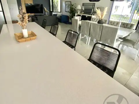 Casa en Venta en Arenas del Sur, USD 390.000