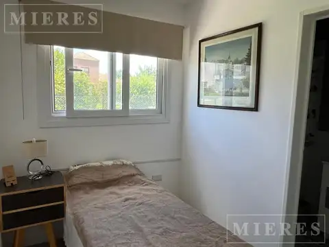Casa 6 ambientes con 4 baños