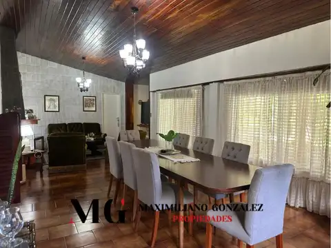 Casa 5 ambientes con 3 baños
