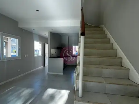 Casa en Venta en Complejo Liquidambar, USD 194.000