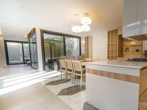 VENTA CASA A ESTRENAR 3 o 4 AMB CON PISCINA