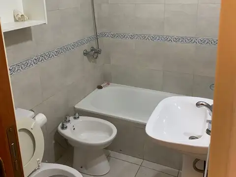 Departamento en Alquiler con 1 cocheras