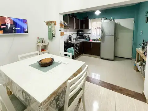 Casa 3 ambientes con 1 baño