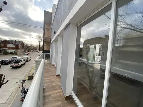 Depto Tipo Casa en Alquiler de 2 dormitorios