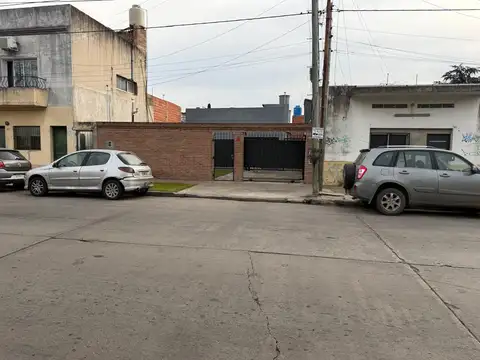 El Palomar 2 Propiedades en un Mismo Lote de Terreno F: 11235
