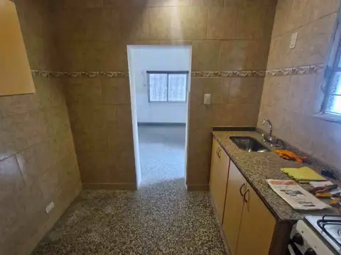 Casa en venta 3 ambientes con cochera en Gerli
