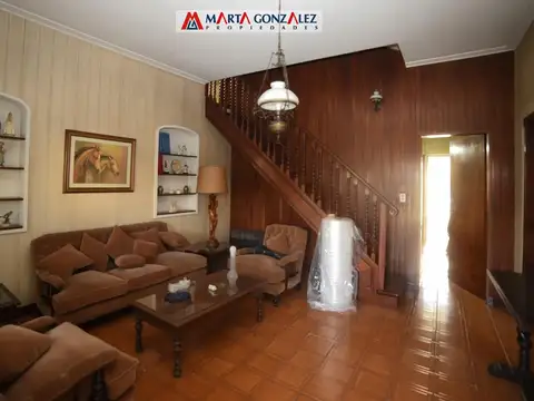 Casa 4 ambientes con 3 baños