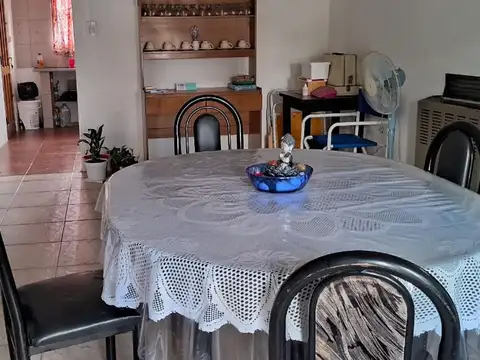 Depto Tipo Casa 3 ambientes con 2 baños