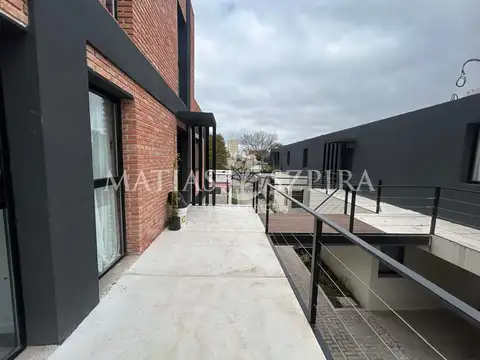 Depto Tipo Casa en Venta de 3 ambientes