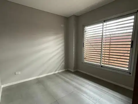 Departamento en Alquiler en Abasto, $ 600.000