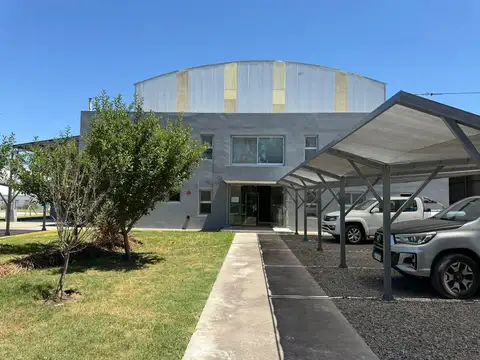 Establecimiento industrial, nave con oficinas en Villa Rosa