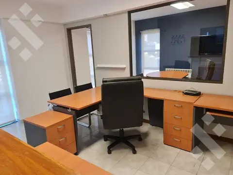 Oficina en Venta con 2 cocheras