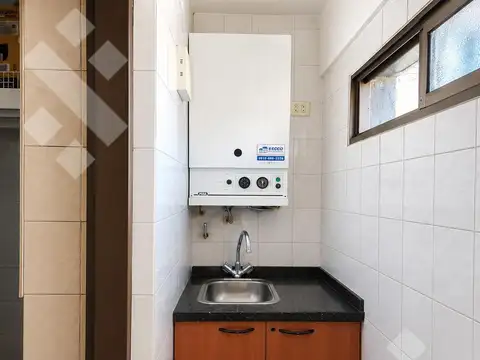 Venta Oficina amoblada   2 cocheras - San Martín al 100 - Neuquén Capital