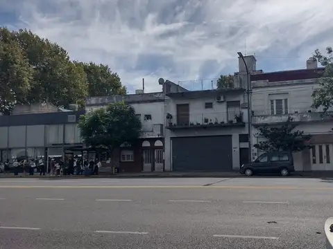 ALQUILER DE LOCAL SOBRE AVENIDA