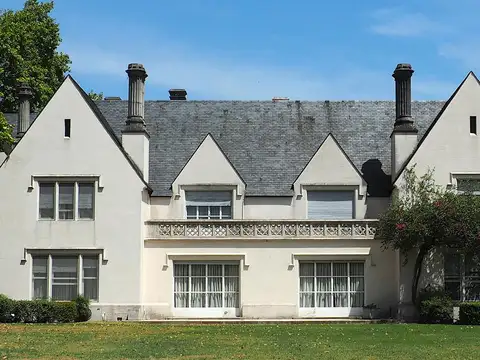 Casa 6 ambientes con 3 baños