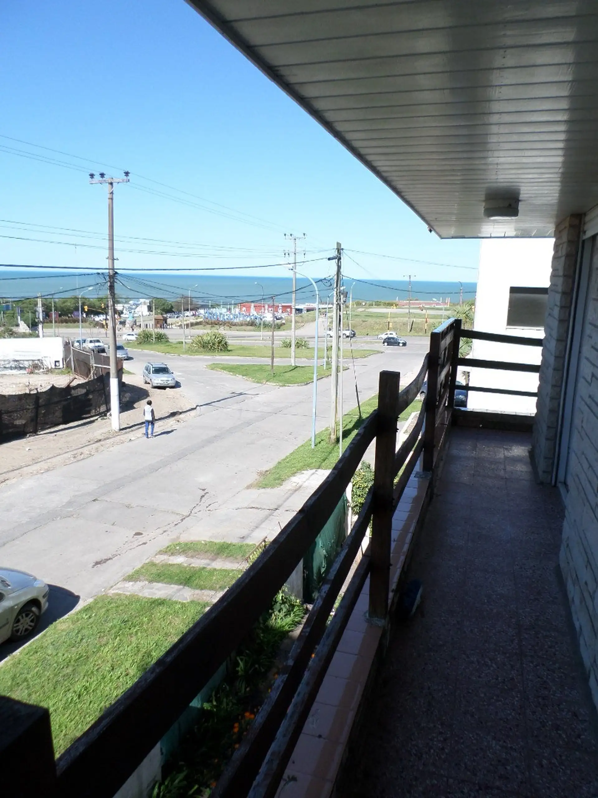 Chalet en esquina a metros del mar en barrio Faro