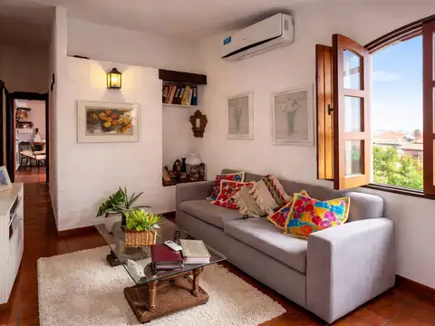 Casa 3 ambientes con 1 baño