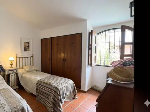¡Venta! Hermosa Casa Colonial en Calle Figueroa y Mendoza - Urca
