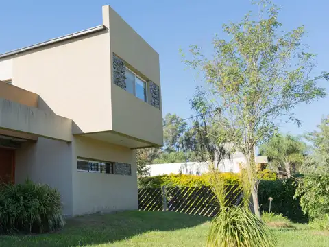 Hermosa CASA en Lomas de San José