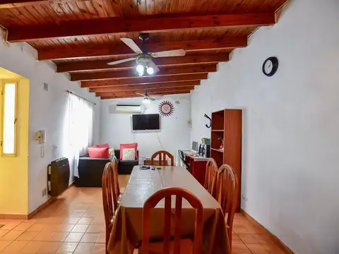 Depto Tipo Casa en Venta de 4 dormitorios