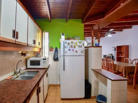 Depto Tipo Casa en Venta con 1 cocheras