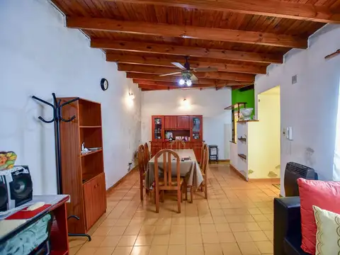 Depto Tipo Casa en Venta de 6 ambientes