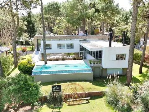 Venta casa Carilo piscina vista al golf Oportunidad Financiación