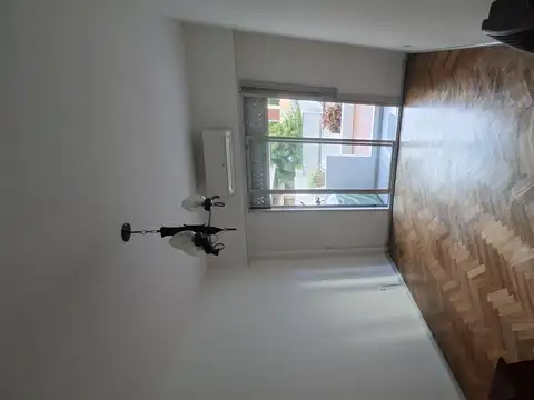 Cullen 4800, Piso 1º