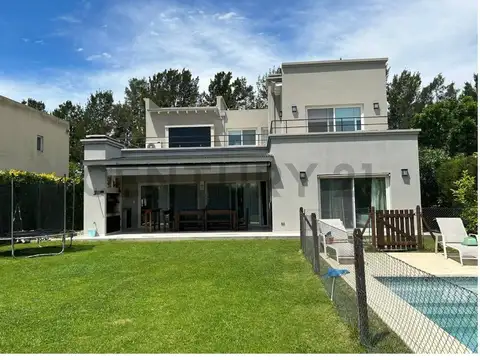 Casa en Alquiler A Estrenar
