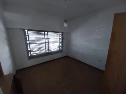 Casa en Alquiler con 1 cochera