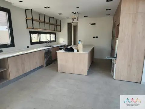Casa en Venta en Terralagos, USD 780.000
